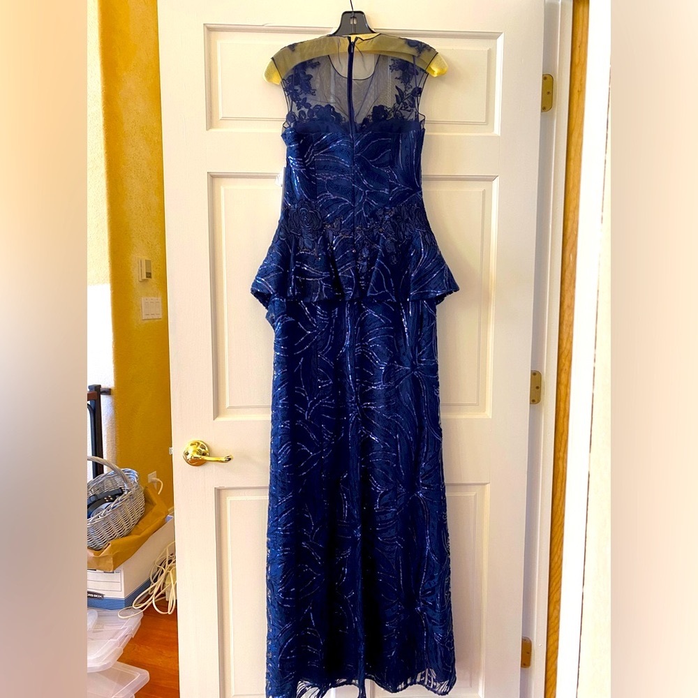 Glamorous gown for all occasions.